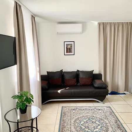 Guest house Lillybeth Garden