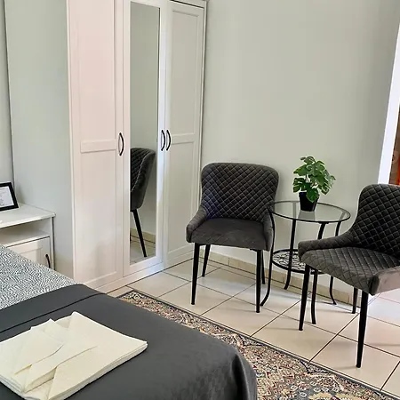 Lillybeth Garden Guest house