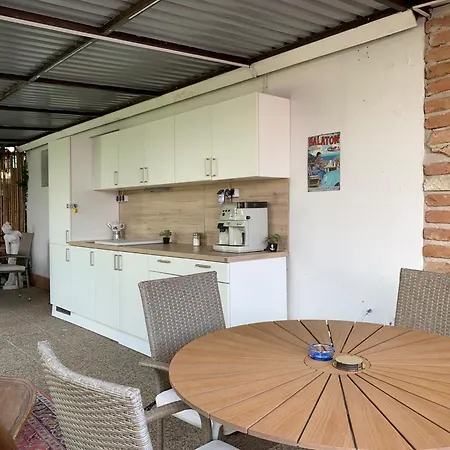 Guest house Lillybeth Garden 3*