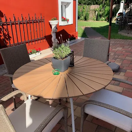 Lillybeth Garden Guest house 3*