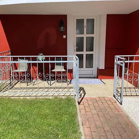 Guest house Lillybeth Garden 3*