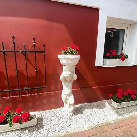 Pensión Lillybeth Garden