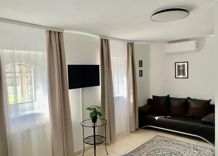 Lillybeth Garden 3* ケストヘイ