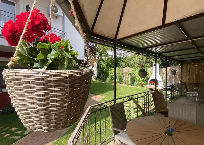 Lillybeth Garden 3* קסזטלי